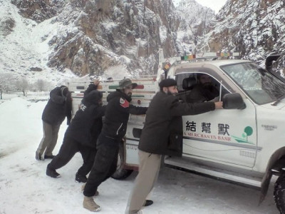 chitral anti polio campaign halted after heavy snowfall