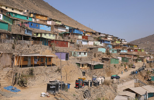 the 3 8 billion people at the bottom of the scale saw their wealth decline by 11 per cent last year photo reuters the 3 8 billion people at the bottom of the scale saw their wealth decline by 11 per cent last year photo reuters