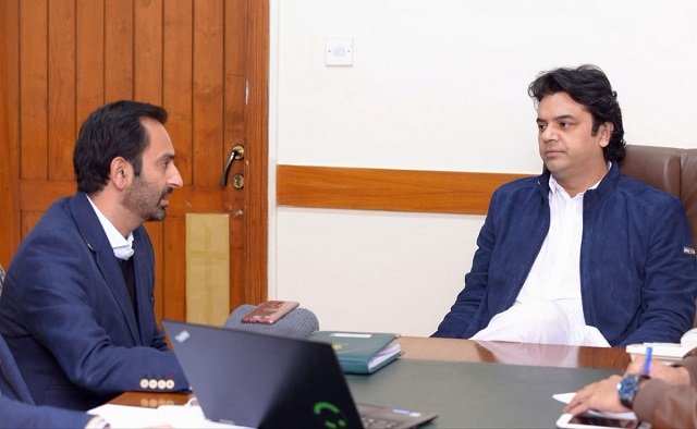 a meeting held between muhammad usman dar special assistant to the prime minister on youth affairs and junaid iqbal the managing director careem pakistan photo govt pakistan