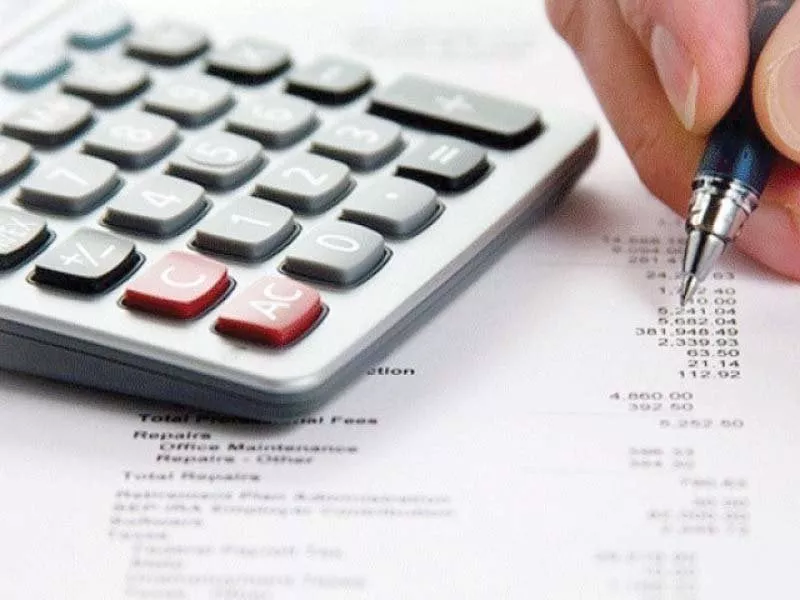 significant variation is found between the description of goods on the bill of lading and the invoice photo file significant variation is found between the description of goods on the bill of lading and the invoice photo file
