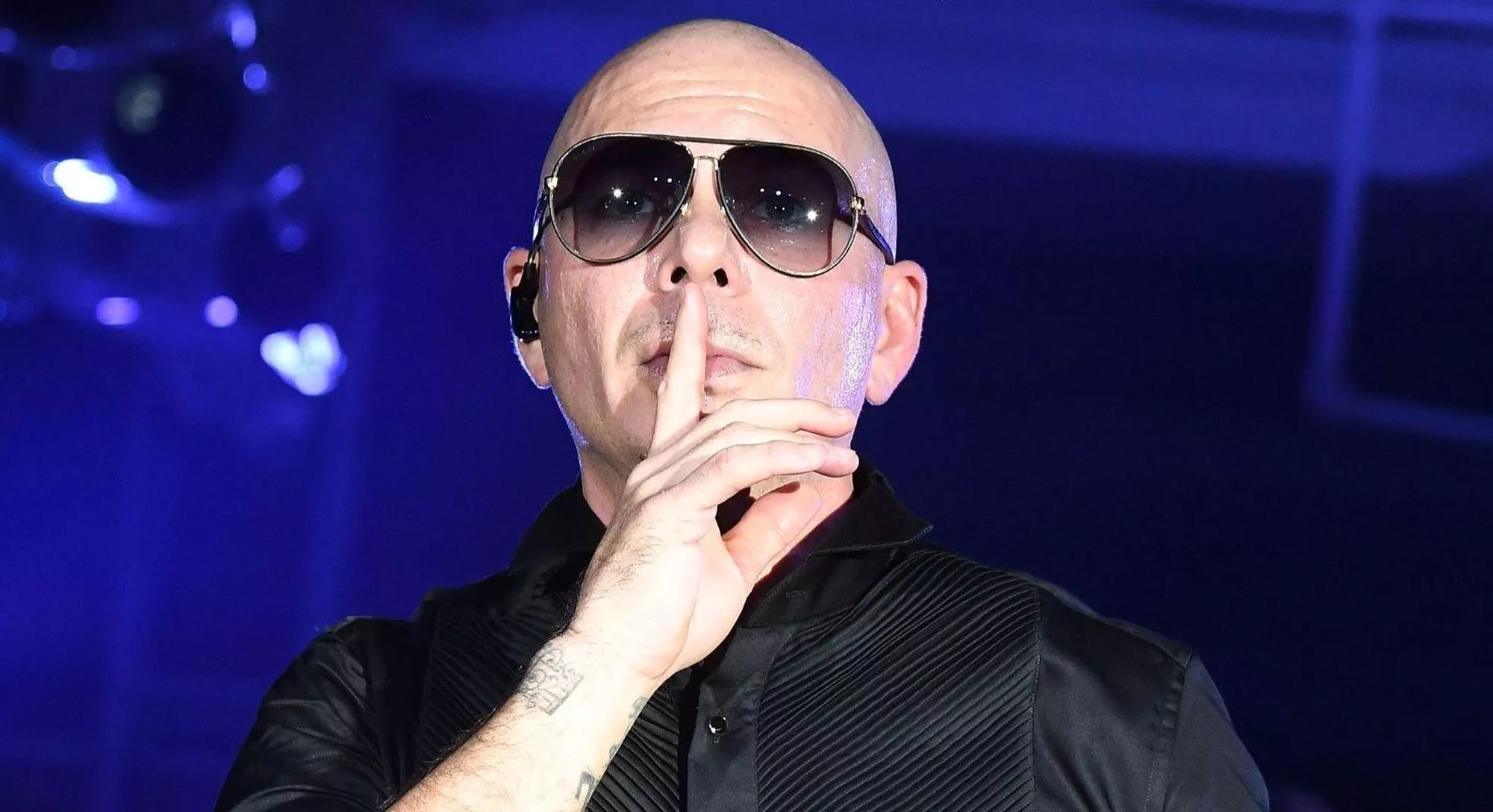 pitbull announces kansas city area date on i m back tour at morton amphitheater