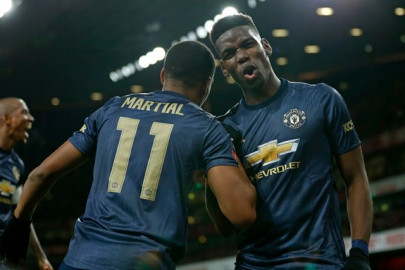 sanchez haunts arsenal as united maintain perfect record under solskjaer sanchez haunts arsenal as united maintain perfect record under solskjaer