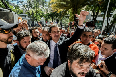 venezuela opposition leader cranks up pressure on maduro venezuela opposition leader cranks up pressure on maduro