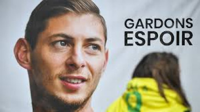 investigators probe pilot of missing sala flight