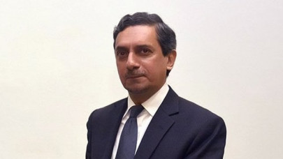 fourth member of pm s economic advisory commission resigns