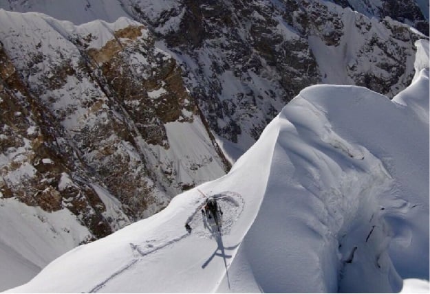 helicopters were used to rescue the trapped labourers photo express