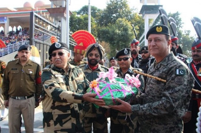 pakistani indian border forces exchange sweets on india s republic day