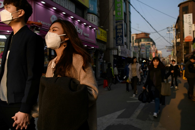 pollution levels in south korea sometimes spike as the prevailing winds blow pm2 5 particulates    referred to as quot fine dust quot in the south    across the sea from china photo afp