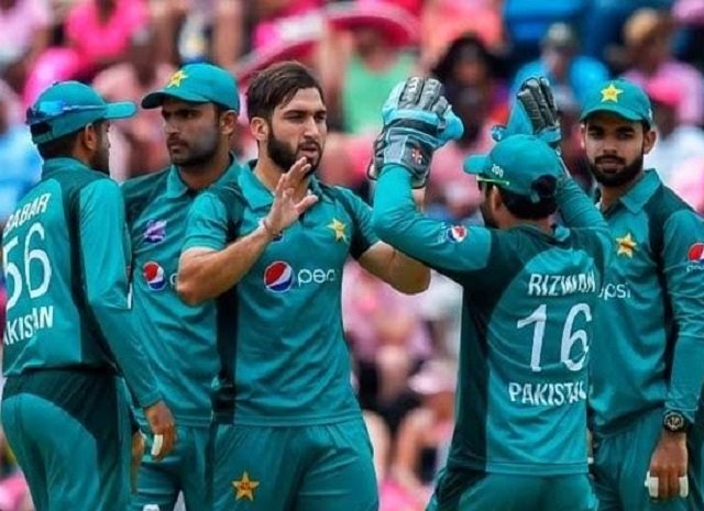 pakistan eye history in fifth odi against south africa