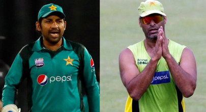 sarfraz hits back at akhtar for personal attack