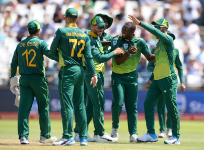 de kock s quick fire 83 leads south africa to odi series win against pakistan
