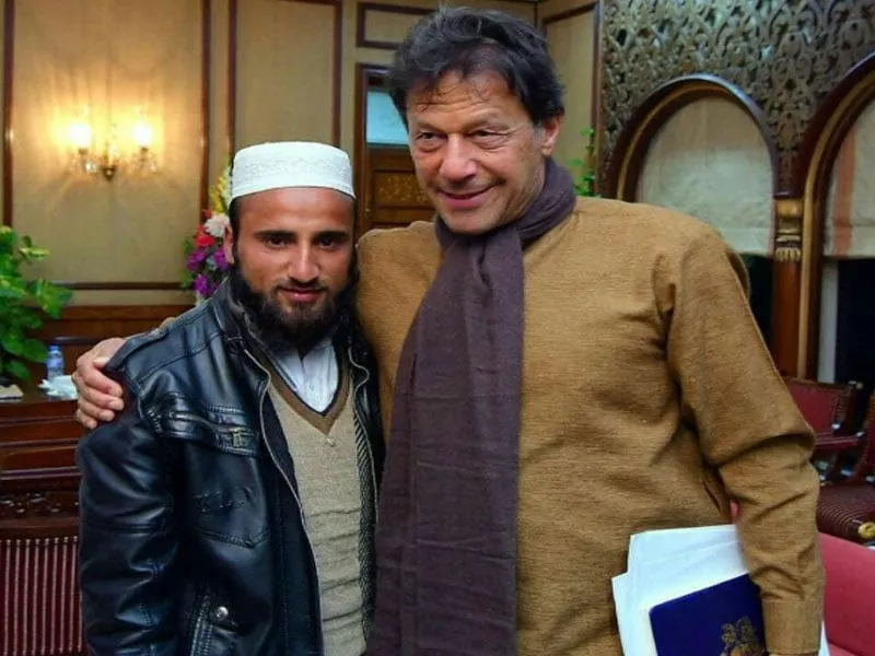 prime minister imran khan with polio worker irfan photo twitter prime minister imran khan with polio worker irfan photo twitter