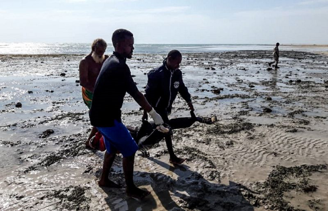 rescuers in djibouti 039 s northeastern obock region continue to recover bodies following the capsizing photo afp rescuers in djibouti 039 s northeastern obock region continue to recover bodies following the capsizing photo afp