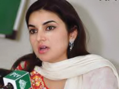 kashmala urges girls to shed fears kashmala urges girls to shed fears