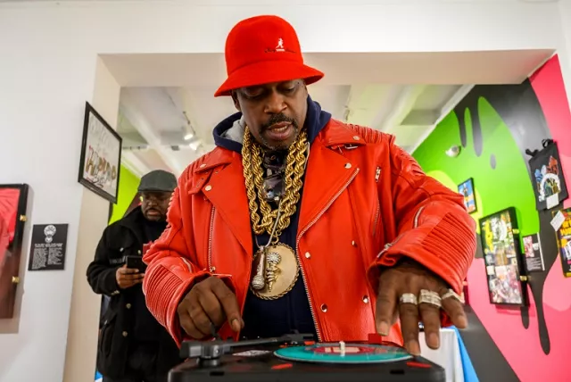 curtis fisher also known as grandmaster caz checks out the memorabilia at the hip hop museum pop up experience in washington in january 2019 photo afp curtis fisher also known as grandmaster caz checks out the memorabilia at the hip hop museum pop up experience in washington in january 2019 photo afp