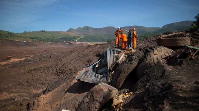 minas gerais firefighters searching for victims at corrego do feijao where last january 25 a dam collapsed at an iron ore mine belonging to brazil s giant mining company vale photo afp