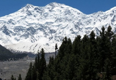 one third of himalayan glaciers will melt by 2100 claims new study