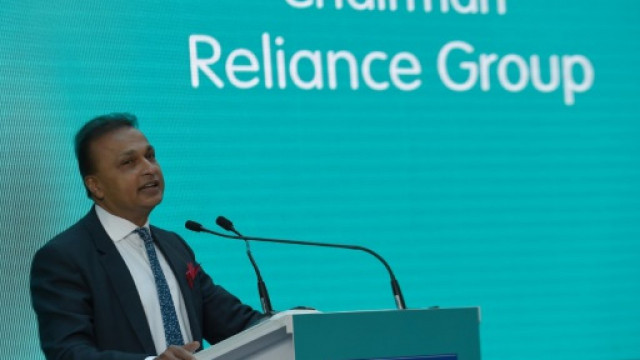 rcom shares plunge in latest twist between battling tycoon brothers photo online rcom shares plunge in latest twist between battling tycoon brothers photo online