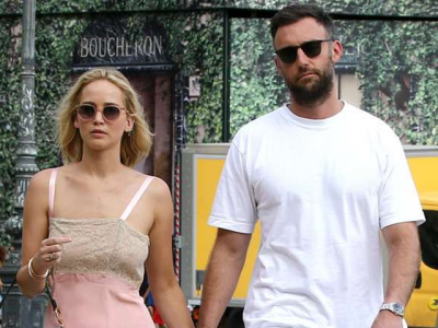 jennifer lawrence engaged to art gallery director cooke maroney jennifer lawrence engaged to art gallery director cooke maroney