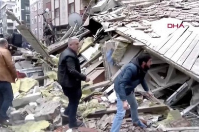 at least two killed after building collapses in turkey s istanbul at least two killed after building collapses in turkey s istanbul