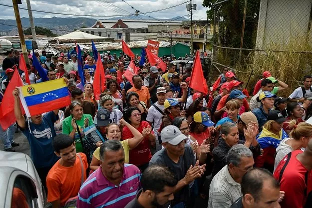 government supporters hold a rally in support of venezuelan president nicolas maduro on january 26 2019 in caracas photo afp government supporters hold a rally in support of venezuelan president nicolas maduro on january 26 2019 in caracas photo afp