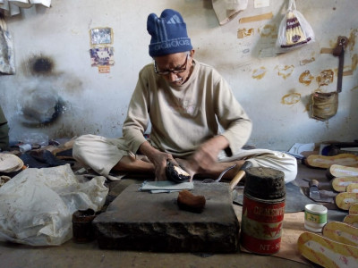 the shoemaker   last man standing for a dying art the shoemaker   last man standing for a dying art