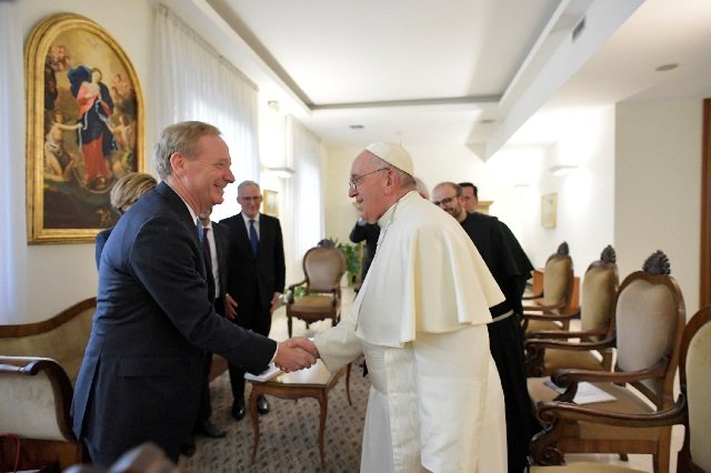 microsoft president and chief legal officer brad smith meets with pope francis at saint martha 039 s house at the vatican photo reuters