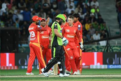 faheem asif help united down qalandars in psl4 opener faheem asif help united down qalandars in psl4 opener