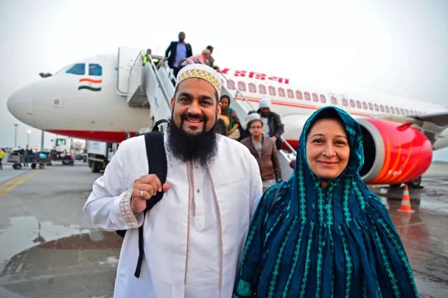 indians disembark from an air india flight at najaf international airport on february 14 2019 photo afp indians disembark from an air india flight at najaf international airport on february 14 2019 photo afp