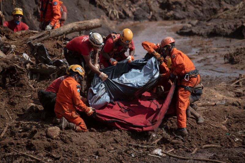 vale says it should not be punished for the disaster which buried hundreds of people photo afp
