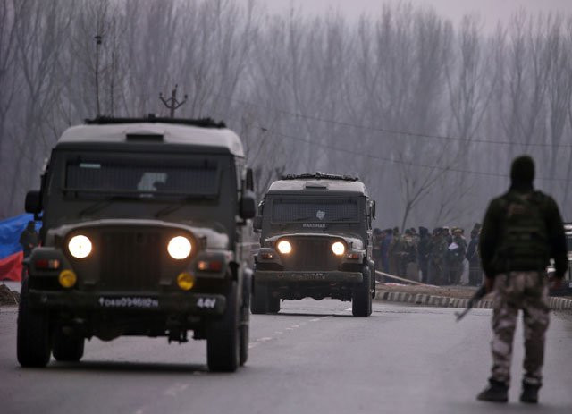 indian soldiers stand guard near the site of thursday 039 s suicide bomb attack in occupied kashmir s pulwama district february 15 2019 photo reuters indian soldiers stand guard near the site of thursday 039 s suicide bomb attack in occupied kashmir s pulwama district february 15 2019 photo reuters