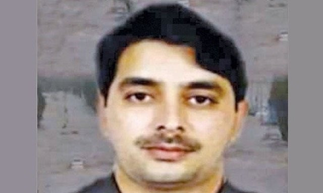farman khan a pakistani national saved lives of 14 people during 2009 jeddah flash floods photo courtesy arab news farman khan a pakistani national saved lives of 14 people during 2009 jeddah flash floods photo courtesy arab news
