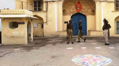 inmates kill pakistani convict held in jaipur central jail reports inmates kill pakistani convict held in jaipur central jail reports