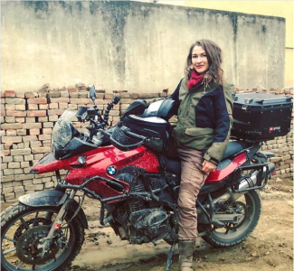 meet rosie gabrielle a canadian exploring pakistan on her bike meet rosie gabrielle a canadian exploring pakistan on her bike