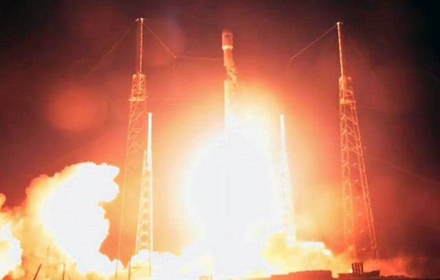 the spacex rocket that took off from florida 039 s cape canaveral carrying israel 039 s beresheet spacecraft on thursday february21 2019 photo afp