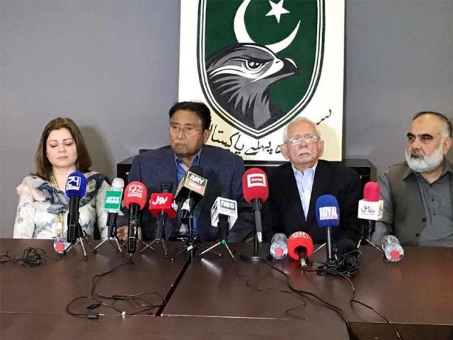 apml secretary general mehreen malik left pervez musharraf and party chairman hidayatullah kheshgi at the news conference in dubai photo courtesy gulf news apml secretary general mehreen malik left pervez musharraf and party chairman hidayatullah kheshgi at the news conference in dubai photo courtesy gulf news