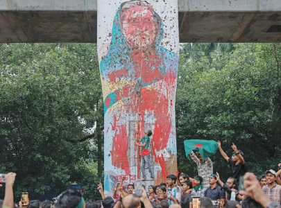 sheikh hasina urges supporters to make public show of strength