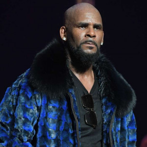 r kelly s bail set at 1 million following sexual assault charges r kelly s bail set at 1 million following sexual assault charges