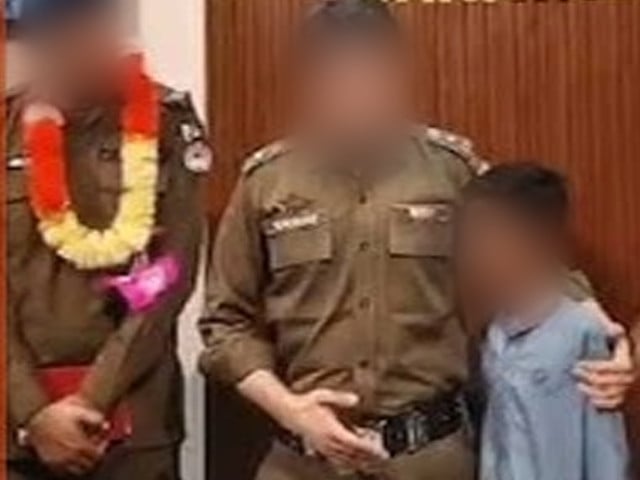 Kidnapped youth recovered, three suspects held after Faisal Town raid