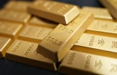 gold gains rs4 700 tola on us iran truce hopes
