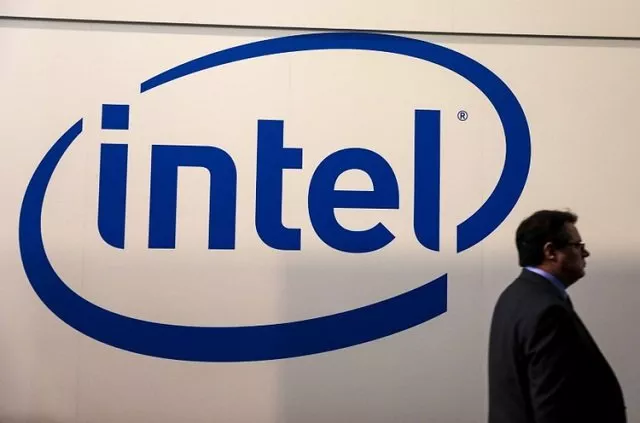 a visitor passes an intel logo at the mobile world congress in barcelona spain february 26 2018 photo reuters