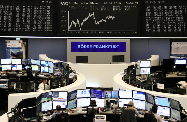 indian and pakistan bonds and currencies fell photo reuters