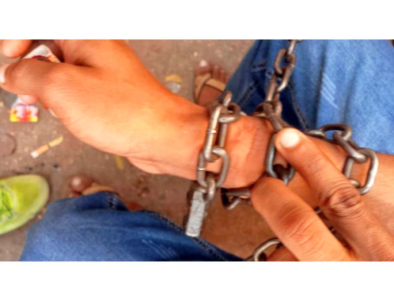 sindh police demand their cut to loosen wrist cutting handcuffs