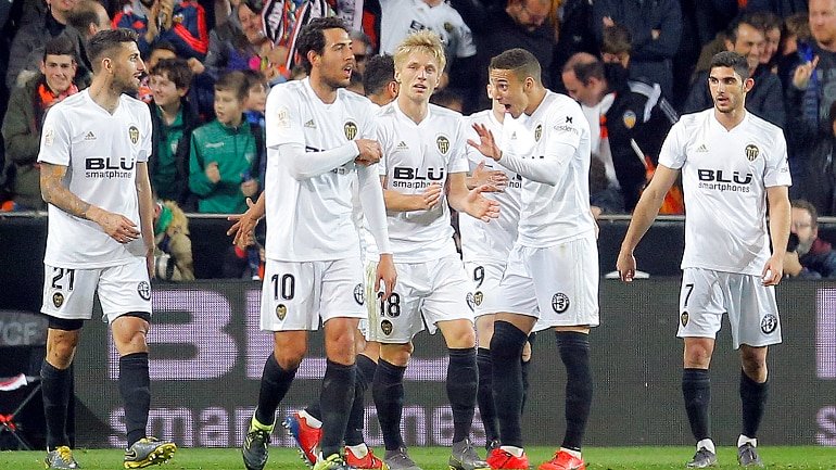 valencia who lifted the trophy on their last appearance in the showpiece match in 2008 will meet 30 times winners barca in the final on may 25 at betis 039 benito villamarin stadium photo reuters