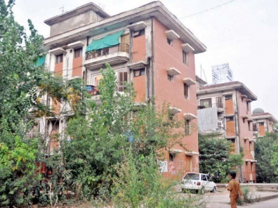 authorities fail to retrieve govt flats from illegal occupants authorities fail to retrieve govt flats from illegal occupants