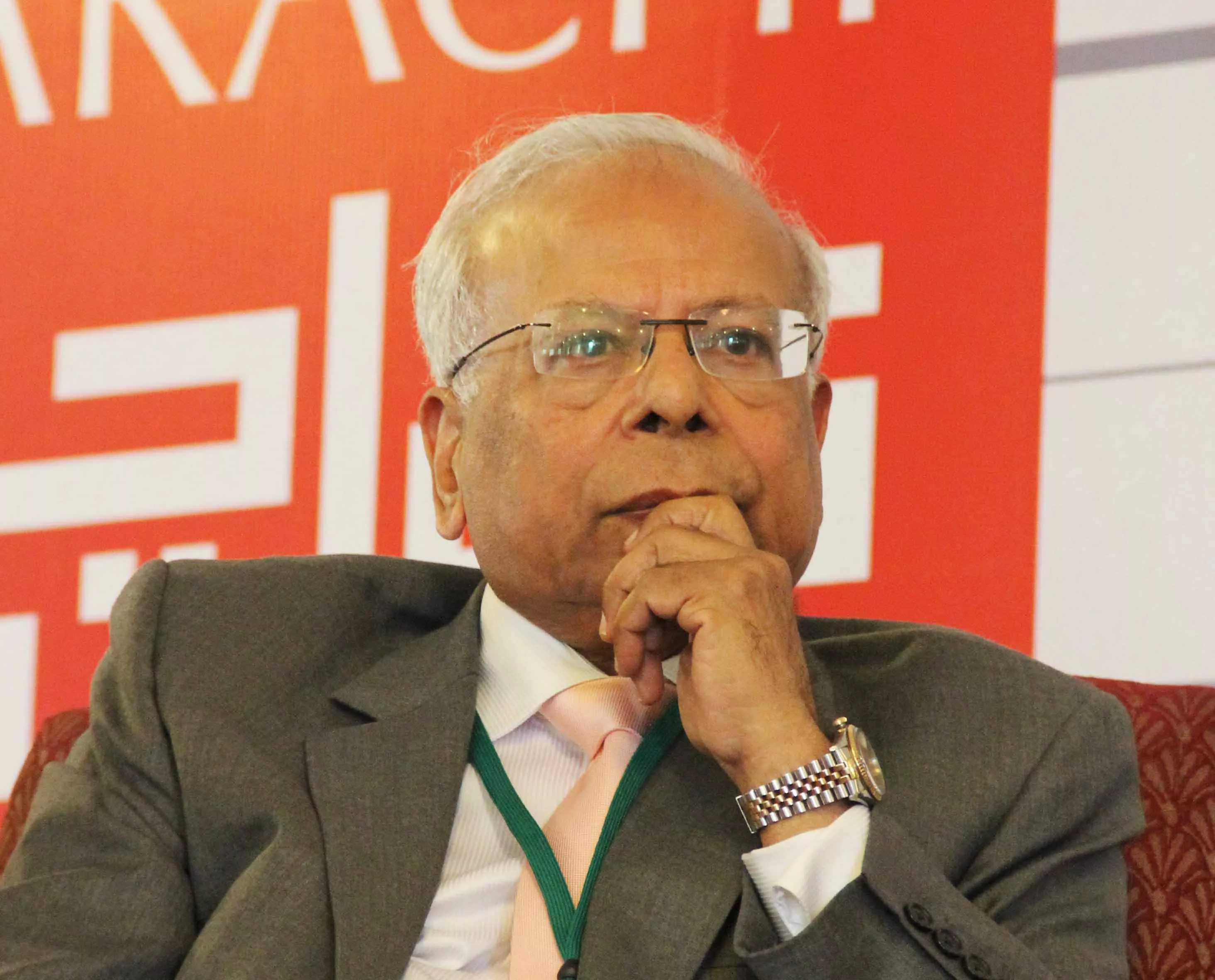 former state bank governor and former dean and director of institute of business administration iba dr ishrat husain photo athar khan express