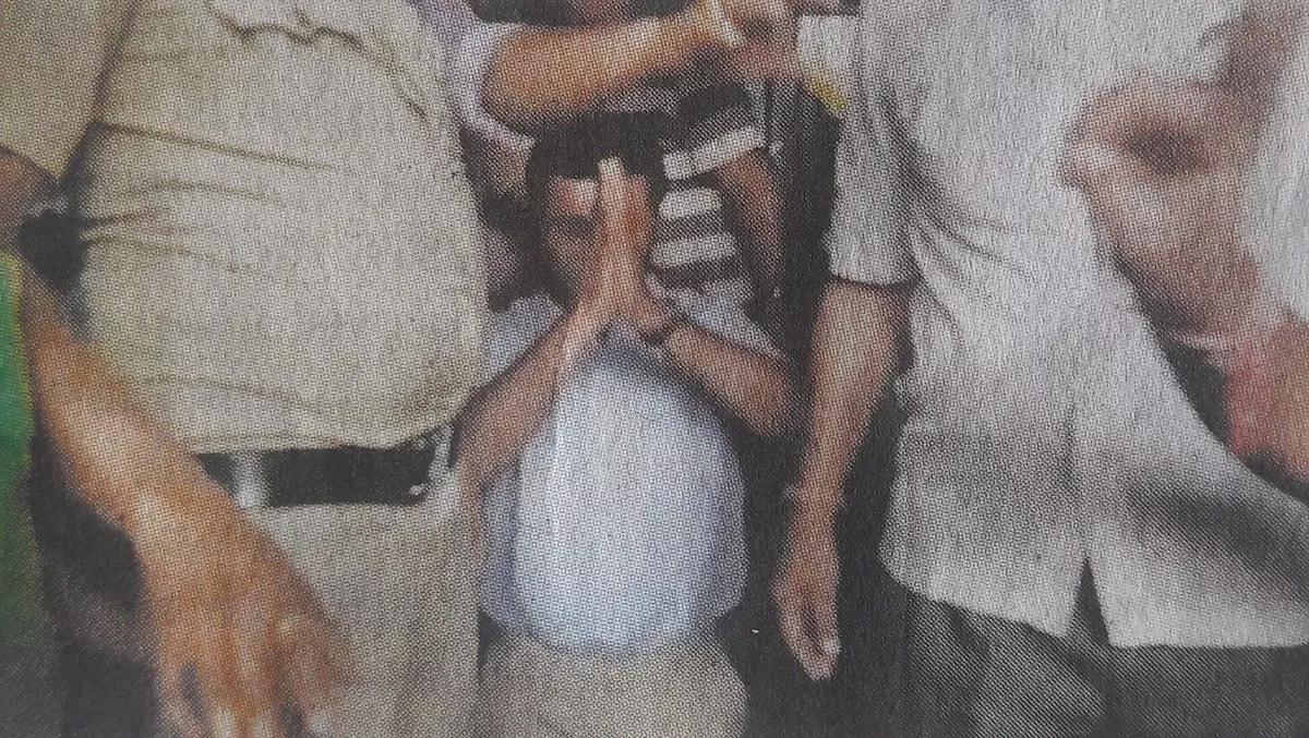 indian professor forced to apologise on his knees in presence of the police photo courtesy twitter samar11 indian professor forced to apologise on his knees in presence of the police photo courtesy twitter samar11
