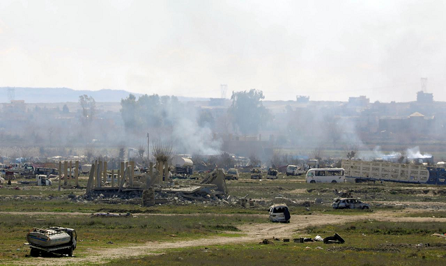 plumes of smoke rise in baghouz deir al zor province syria march 3 2019 photo reuters plumes of smoke rise in baghouz deir al zor province syria march 3 2019 photo reuters