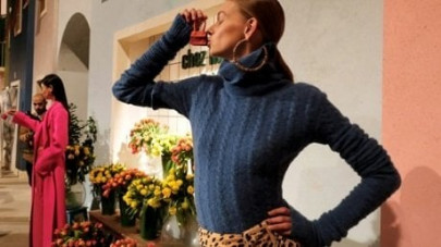 teeny tiny handbag becomes a fashion sensation