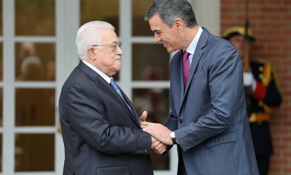 spanish prime minister pedro sanchez hosts palestinian president mahmud abbas in madrid spain on september 19 2024 photo afp